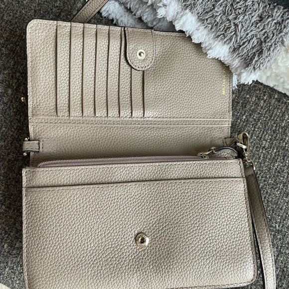 Michael Kors Tech Crossbody - Picture 4 of 4